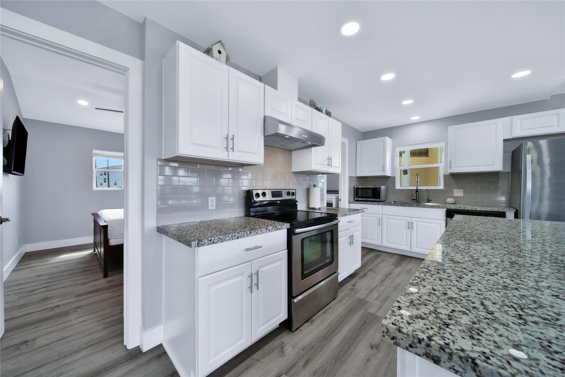 600 Blue Water Highway Property Photo 12