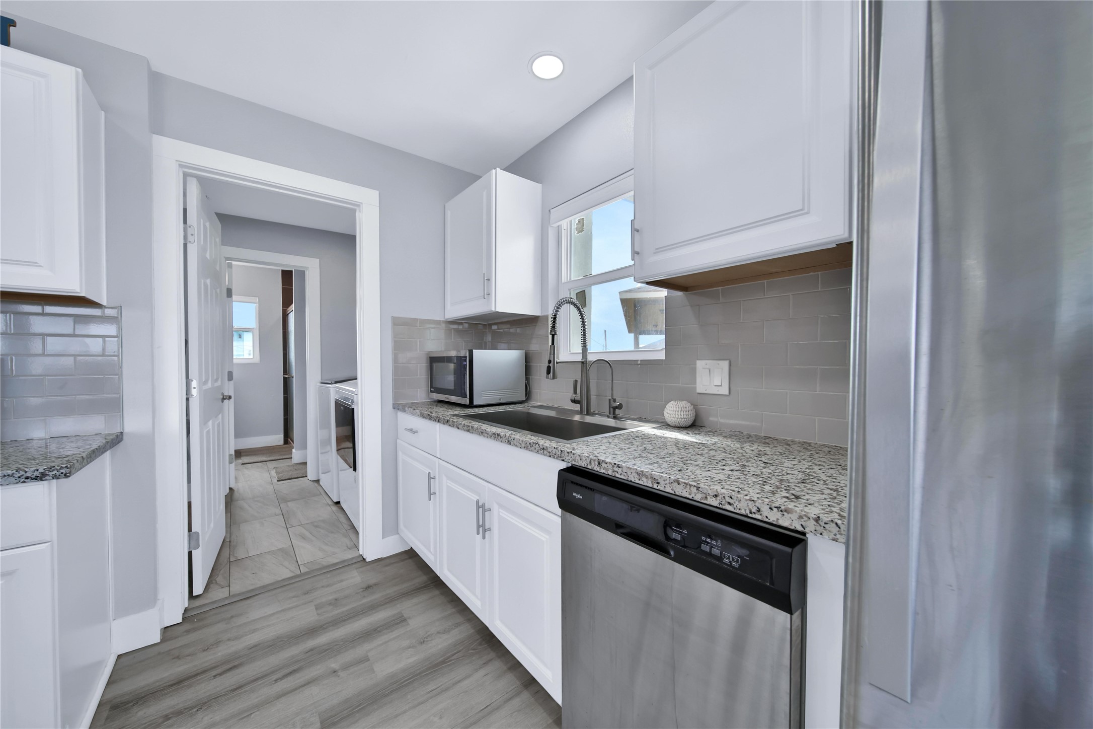 600 Blue Water Highway Property Photo 14