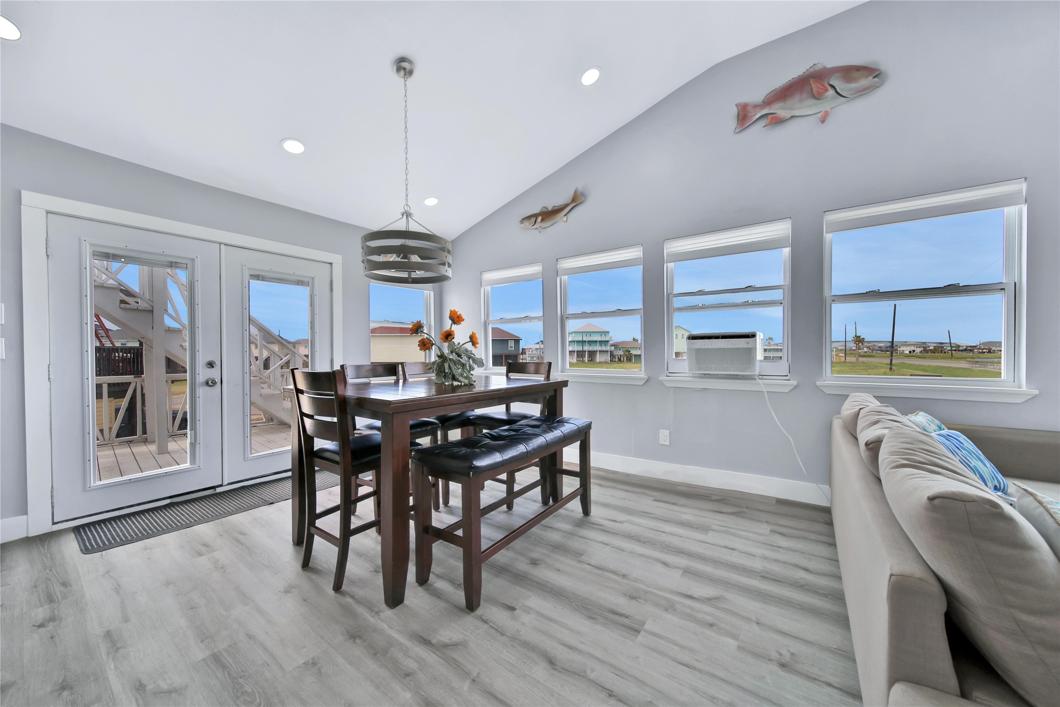 600 Blue Water Highway Property Photo 19