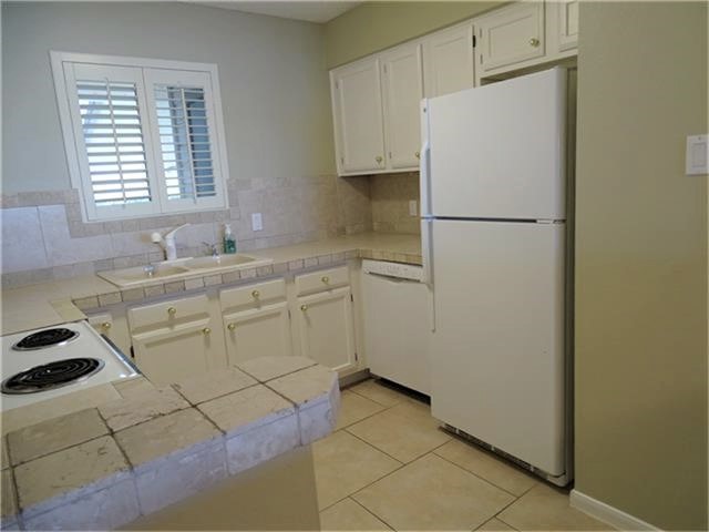 202 Lakeview Terrace H Property Photo 13