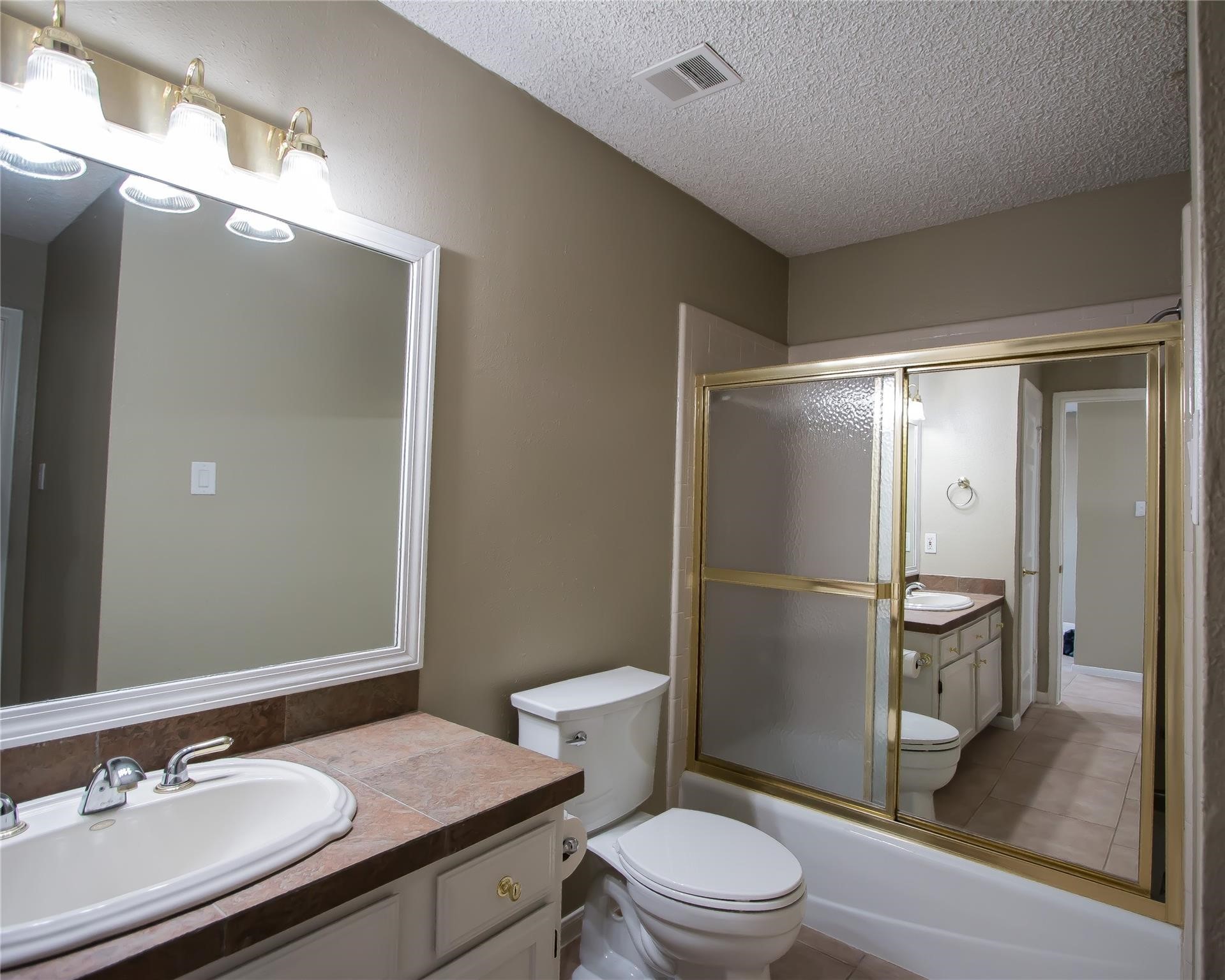 202 Lakeview Terrace H Property Photo 27