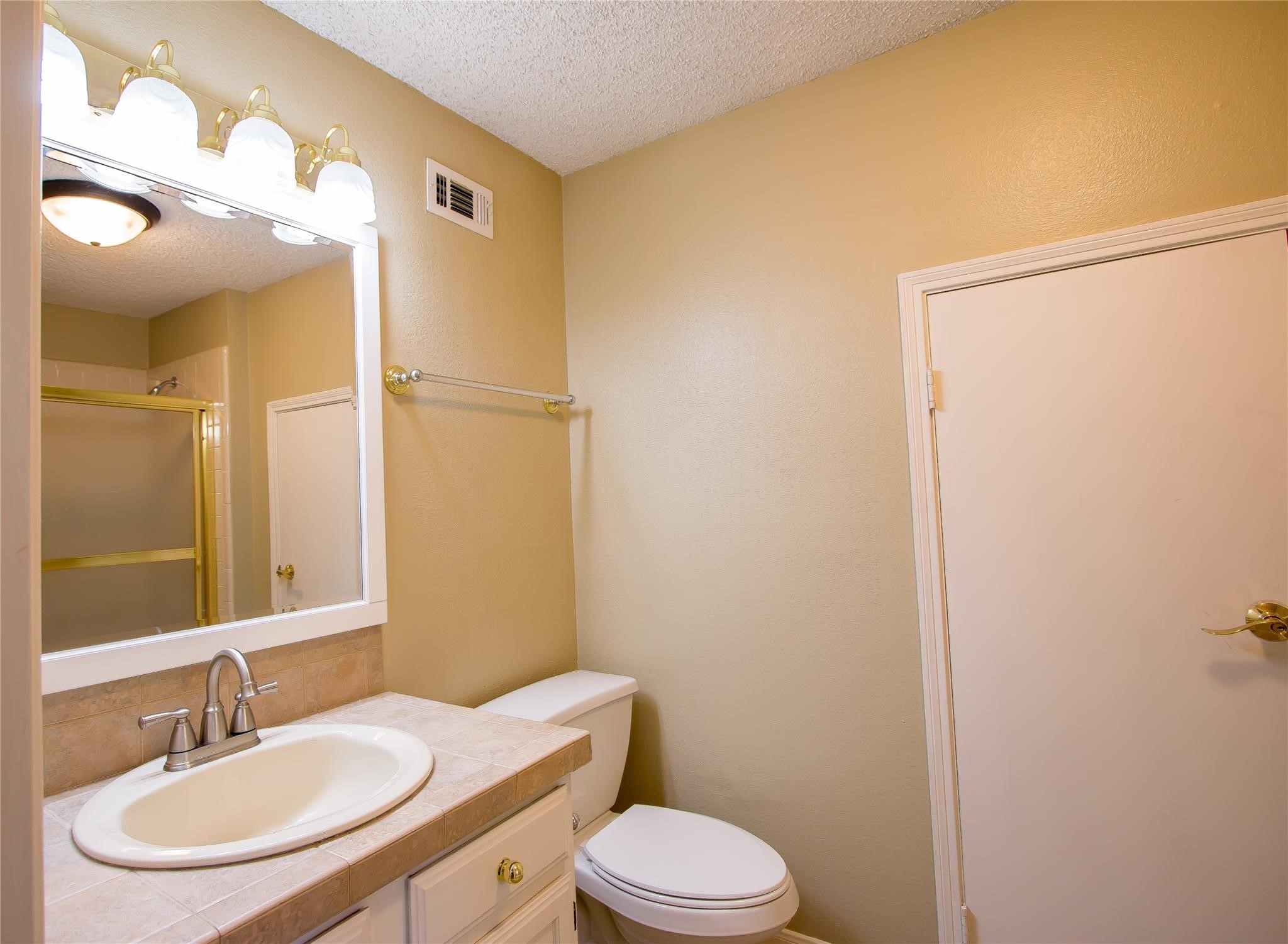 202 Lakeview Terrace H Property Photo 33