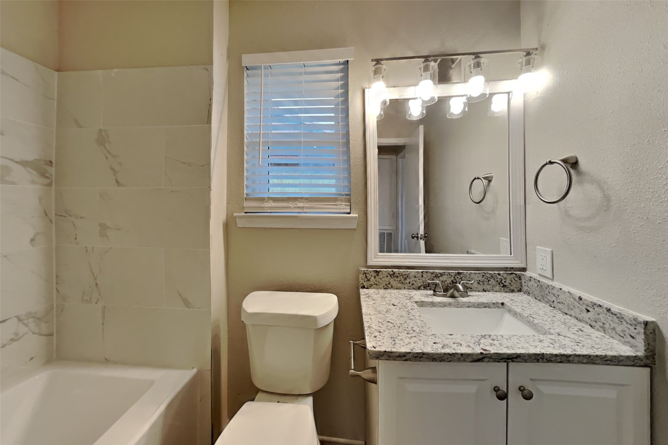 10107 King Ranch Lane Property Photo 17