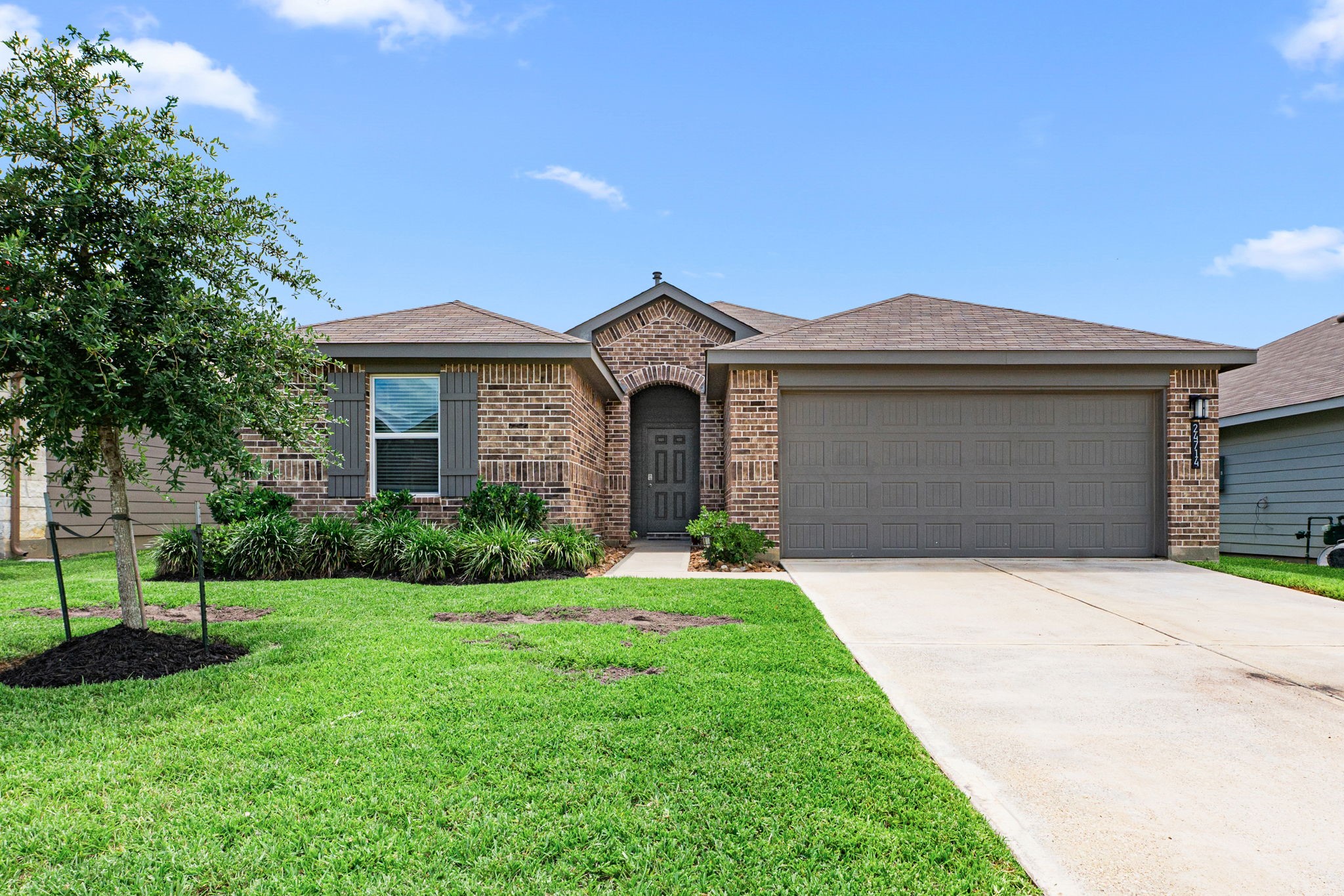 24714 Mountain Tree Drive Property Photo 1