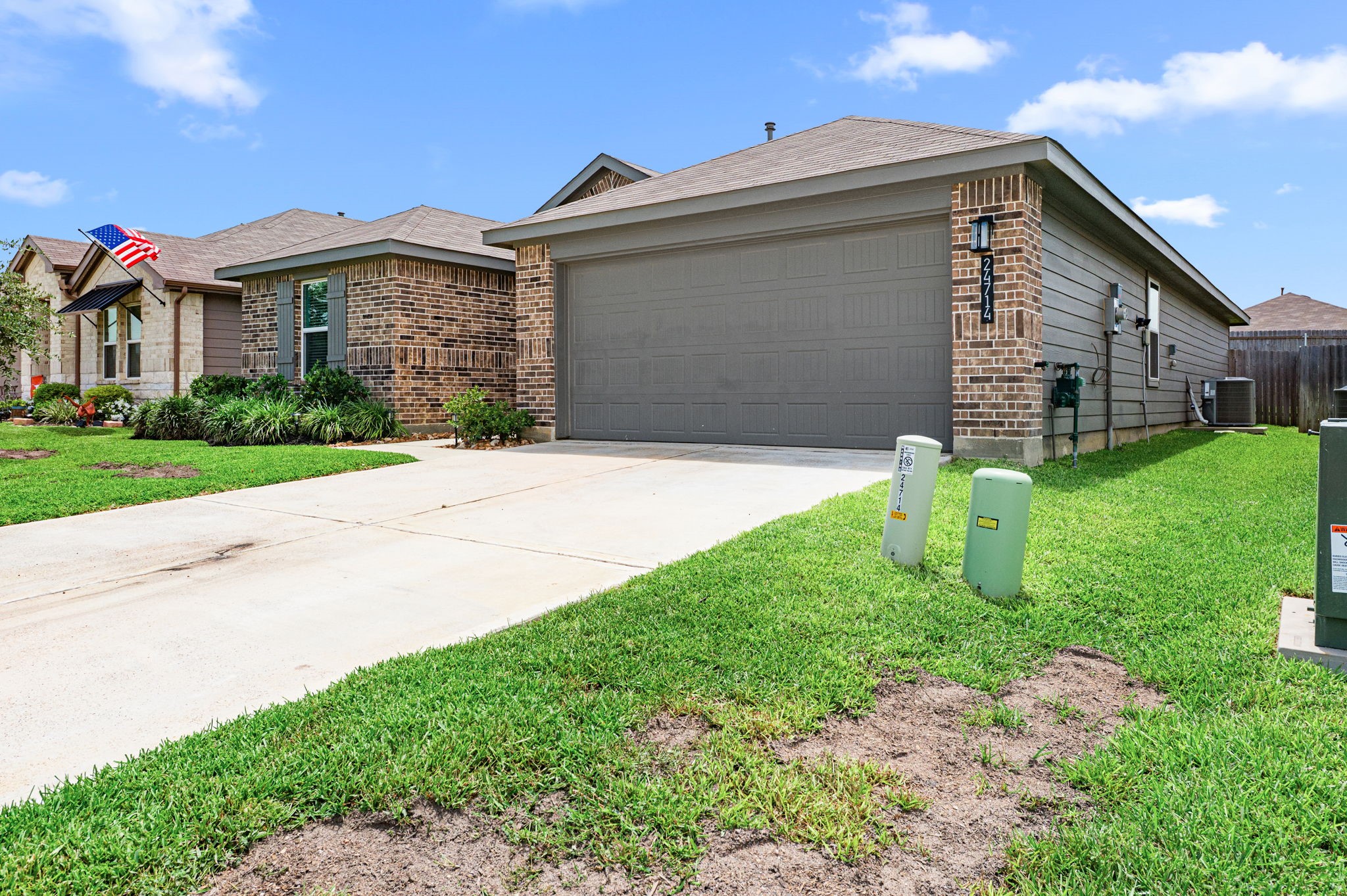 24714 Mountain Tree Drive Property Photo 2