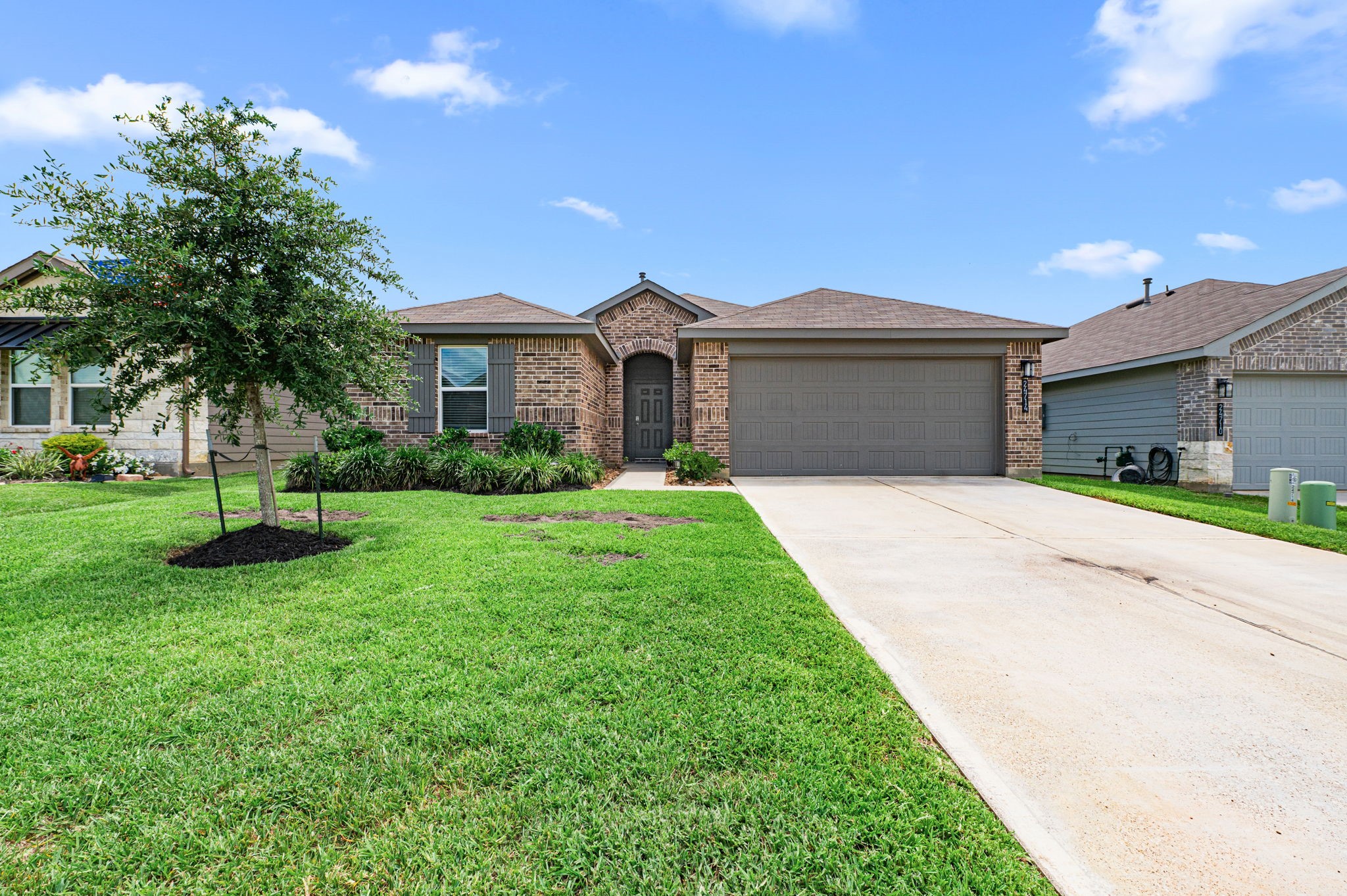 24714 Mountain Tree Drive Property Photo 4