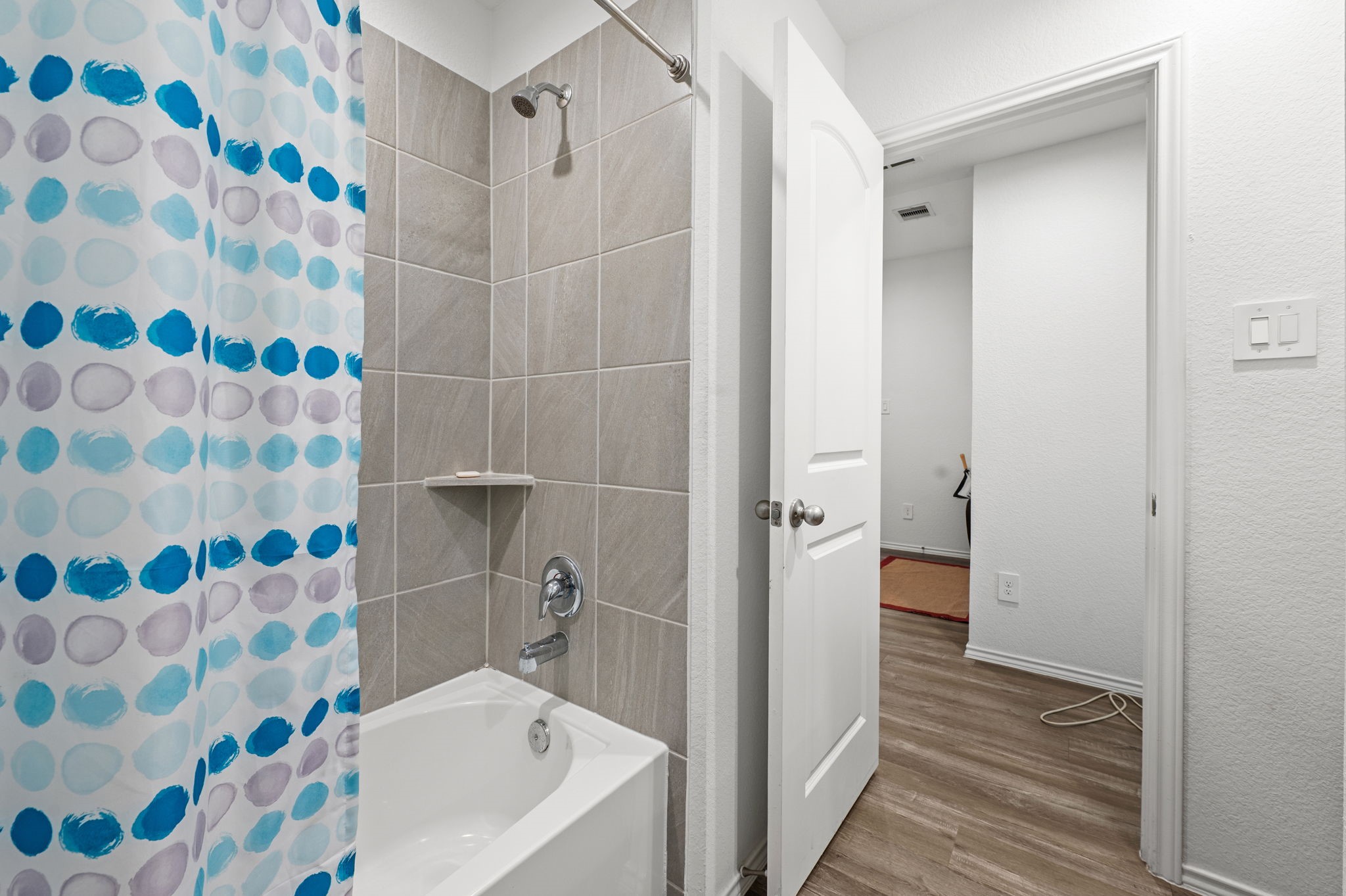24714 Mountain Tree Drive Property Photo 11