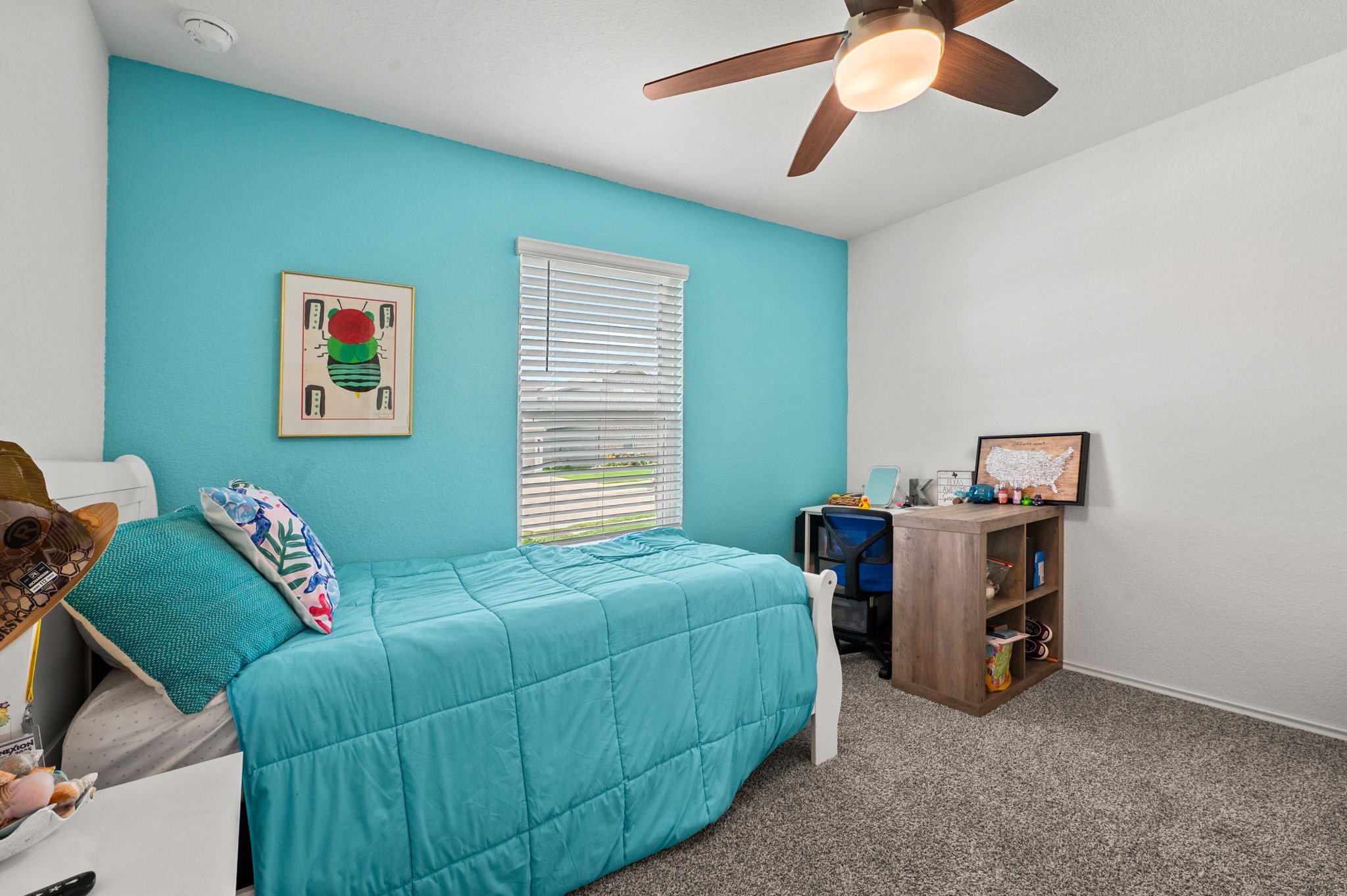 24714 Mountain Tree Drive Property Photo 16