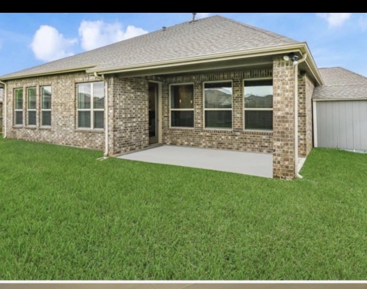 7506 Thornberry Springs Lane Property Photo 9