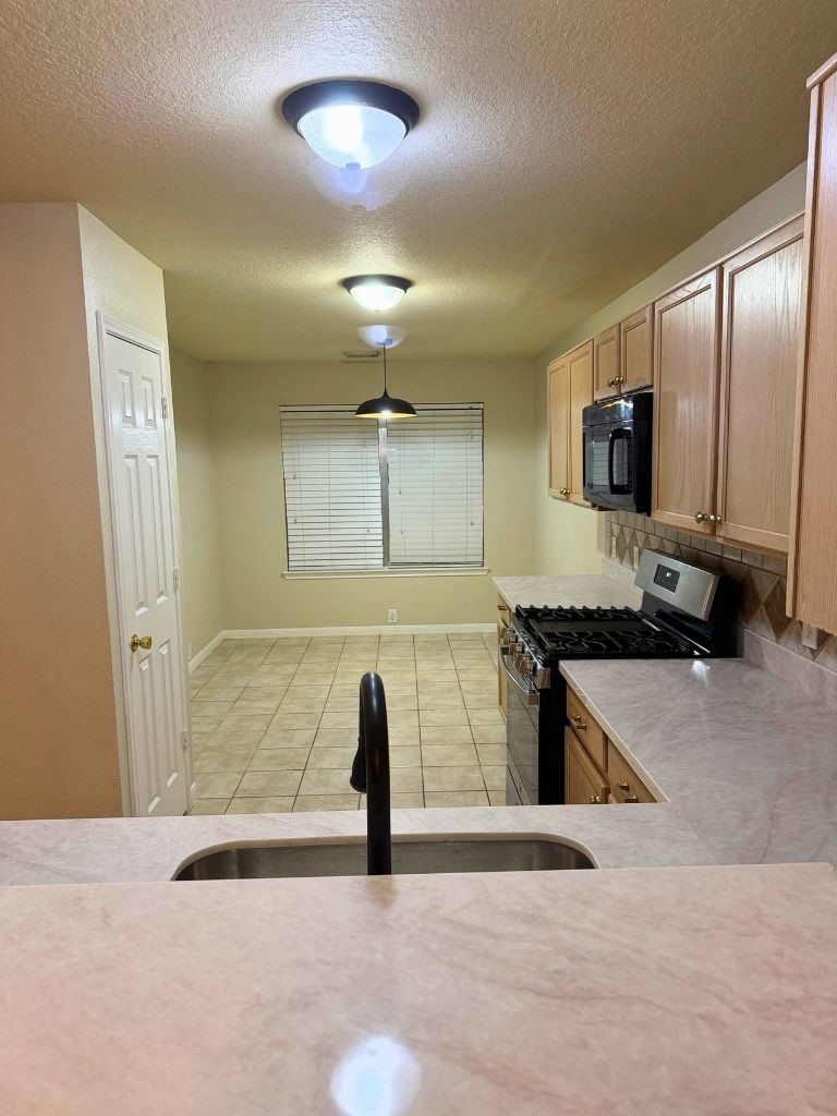 11911 Ezekiel Drive Property Photo 8