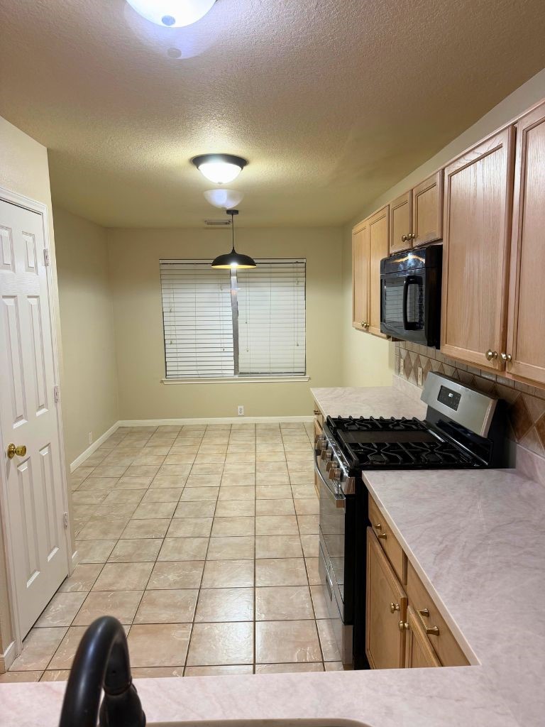 11911 Ezekiel Drive Property Photo 9