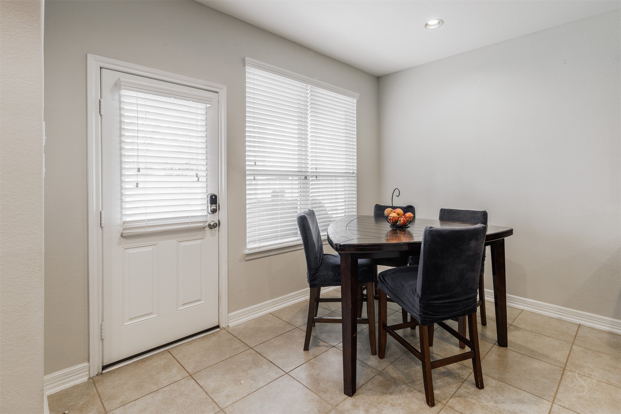 6502 Tamarind Sky Lane Property Photo 13