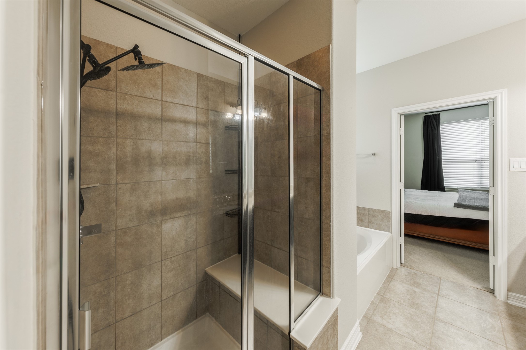 6502 Tamarind Sky Lane Property Photo 18