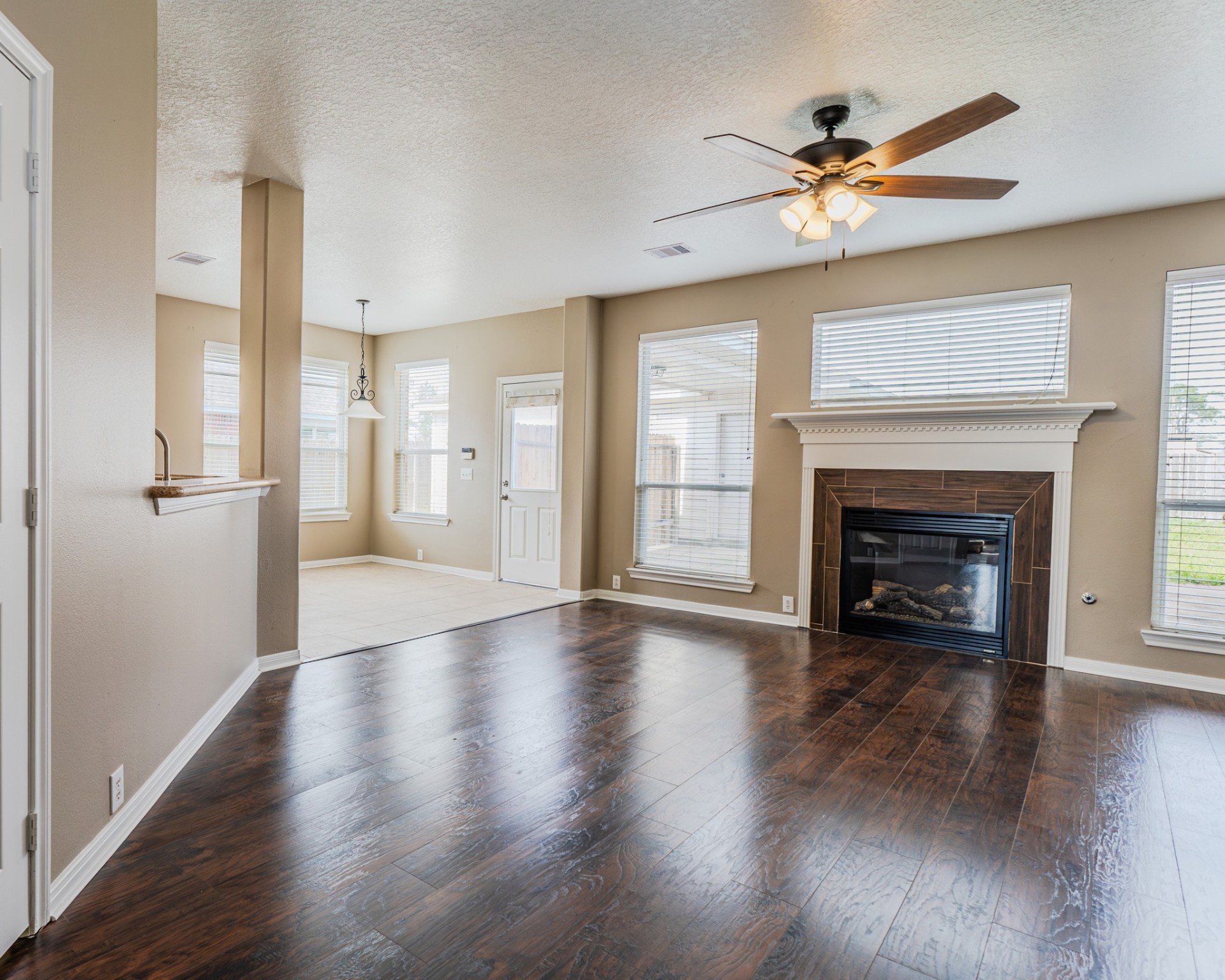 9211 Sunbonnet Drive Property Photo 5