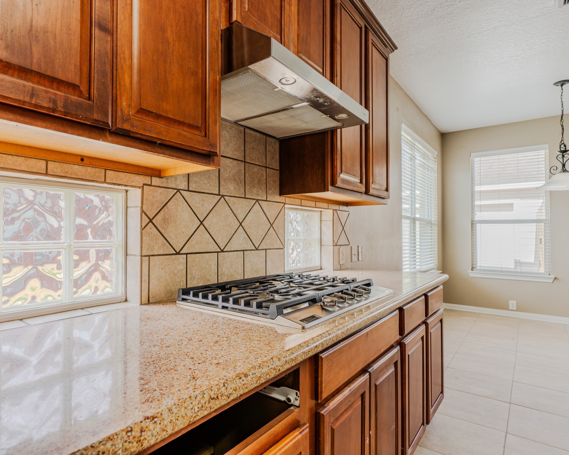 9211 Sunbonnet Drive Property Photo 8