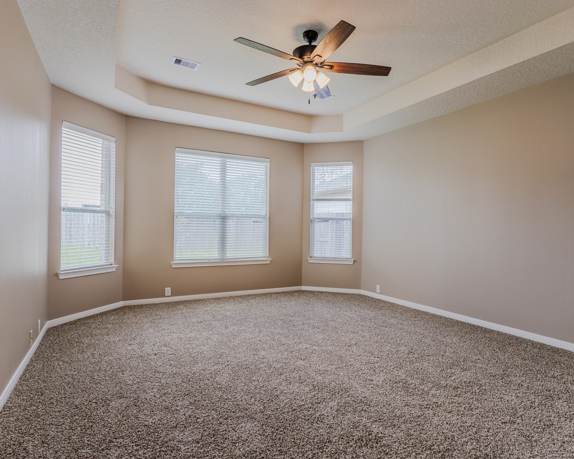9211 Sunbonnet Drive Property Photo 16