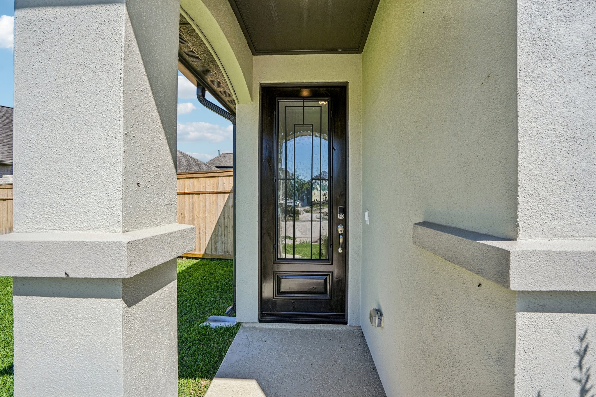 4018 Honeyspring Drive Property Photo 5