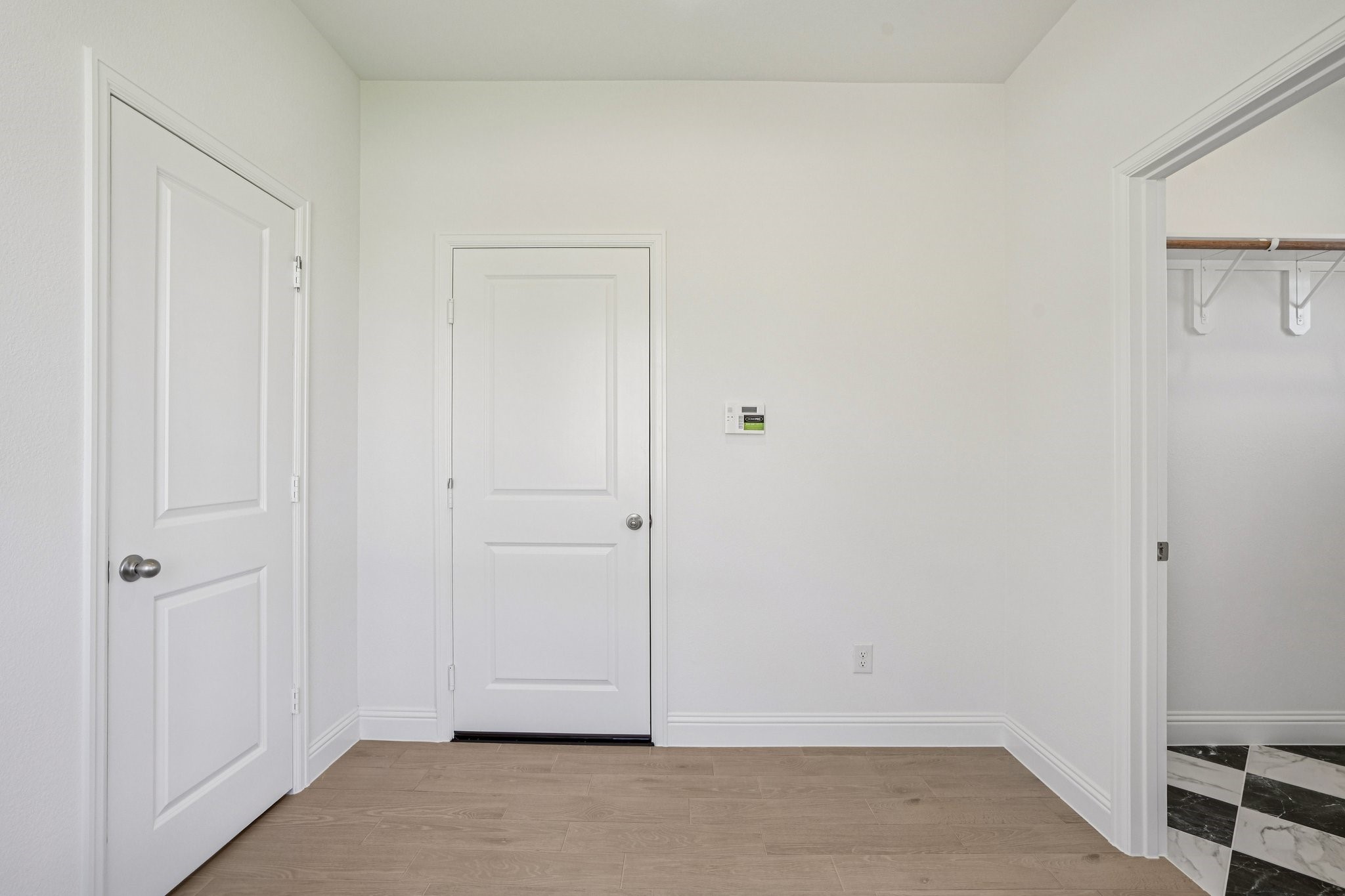 4018 Honeyspring Drive Property Photo 6
