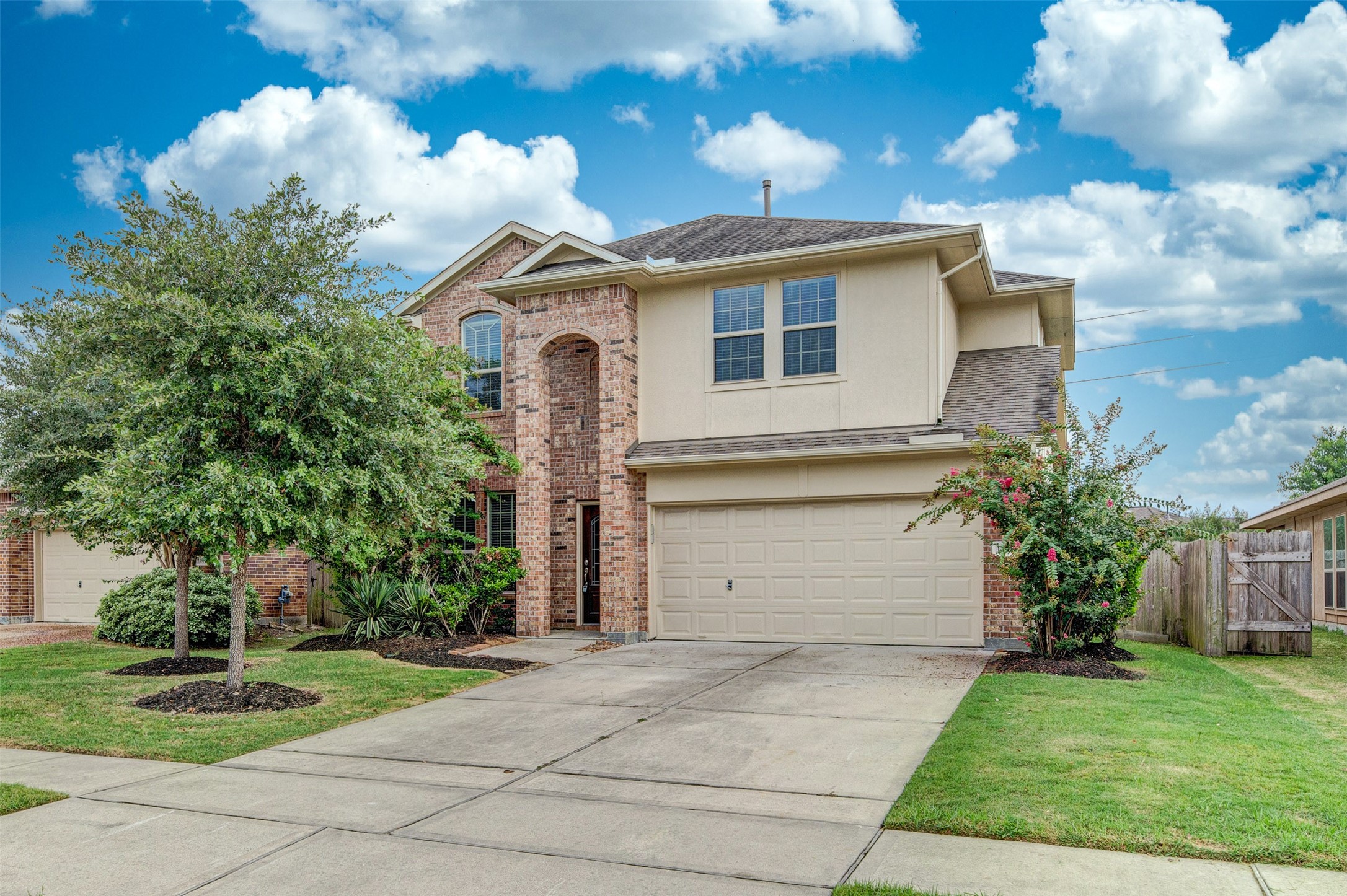 18011 Alora Springs Trace Property Photo 2