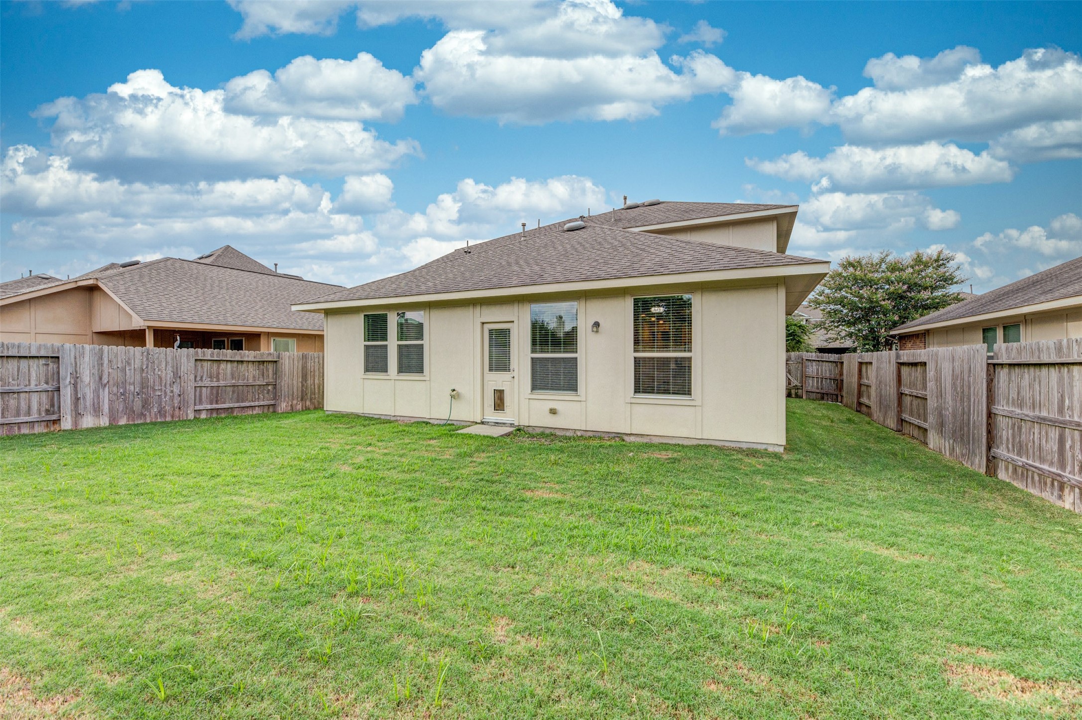 18011 Alora Springs Trace Property Photo 31