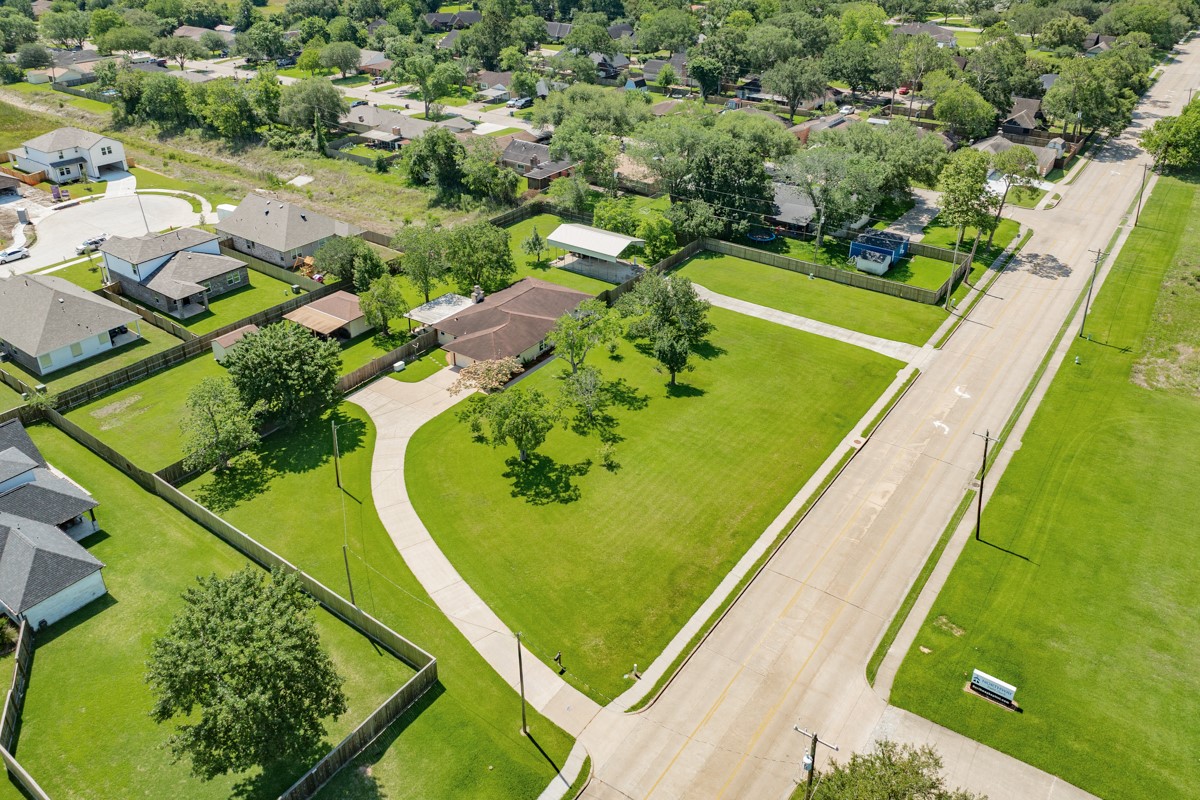 1412 Buchta Road Property Photo 3