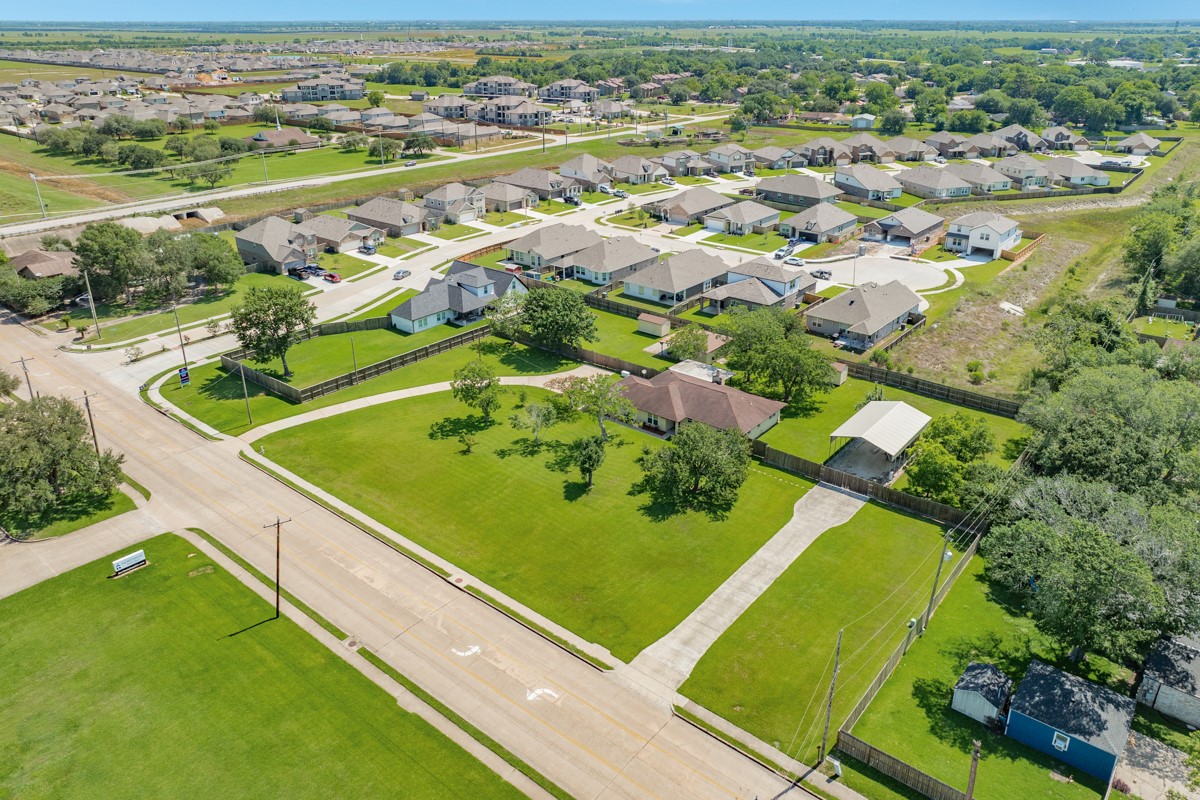 1412 Buchta Road Property Photo 4