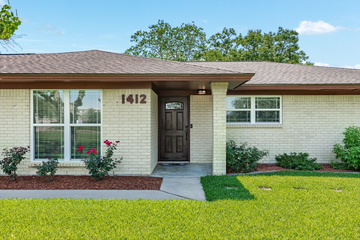 1412 Buchta Road Property Photo 6