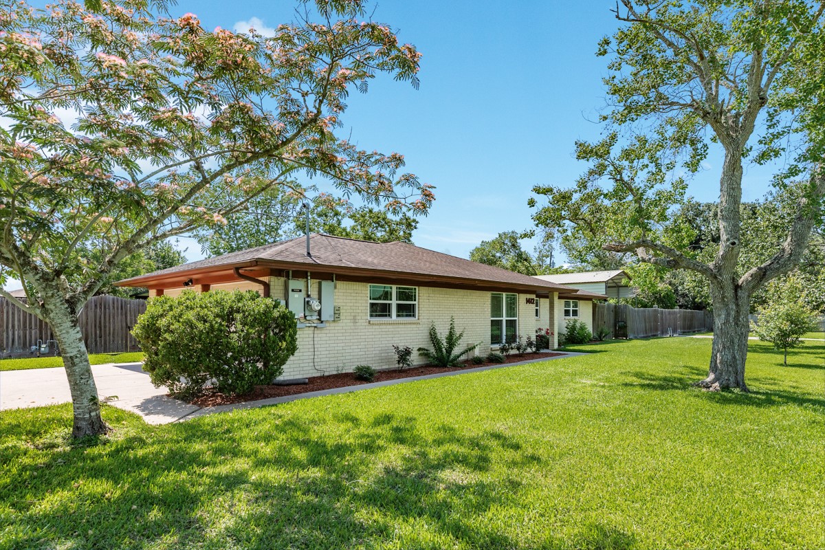 1412 Buchta Road Property Photo 7