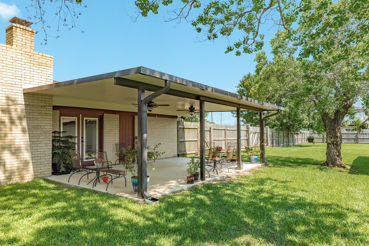 1412 Buchta Road Property Photo 10