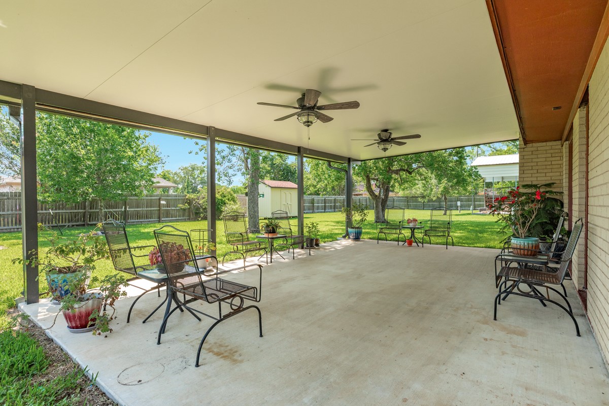 1412 Buchta Road Property Photo 11