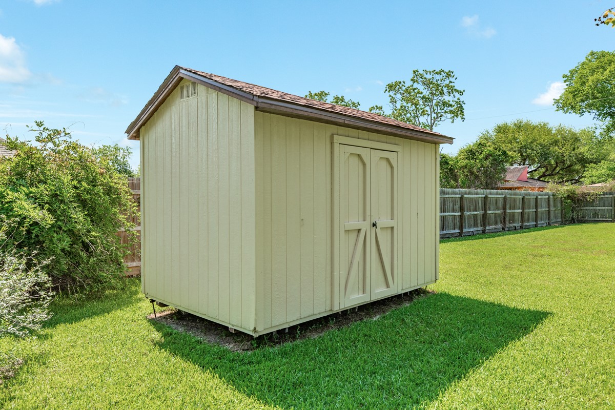1412 Buchta Road Property Photo 15