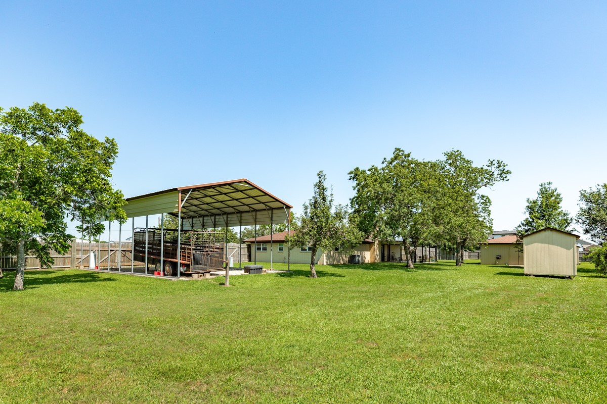 1412 Buchta Road Property Photo 18