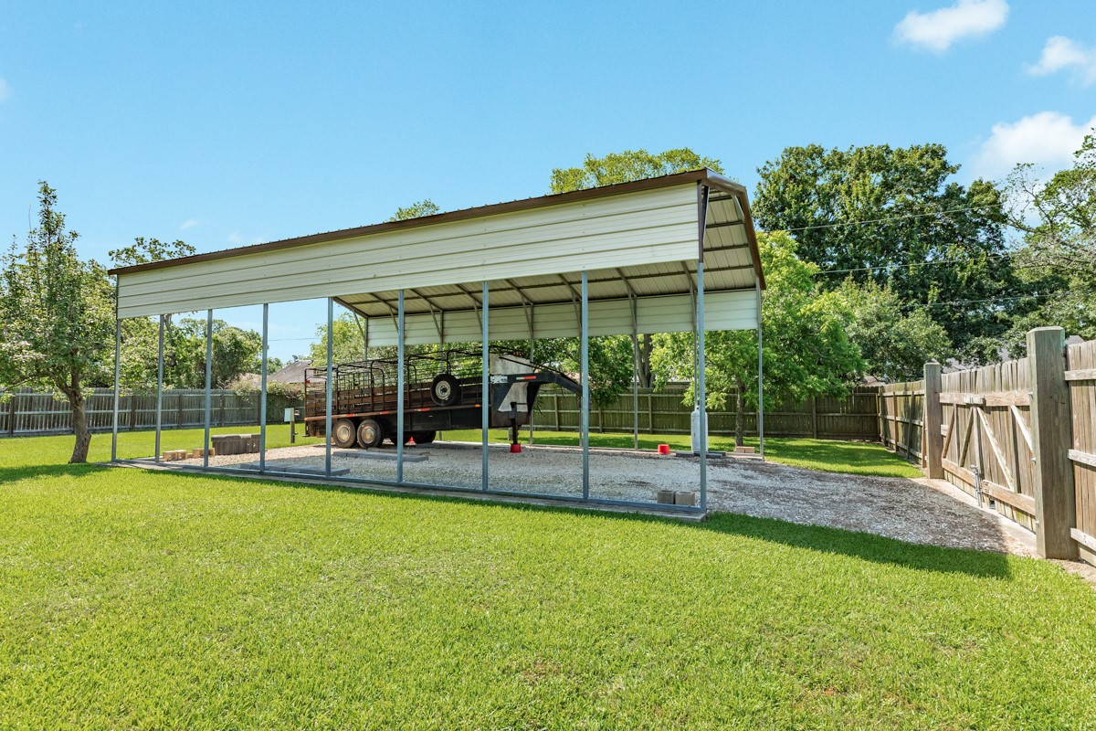 1412 Buchta Road Property Photo 19