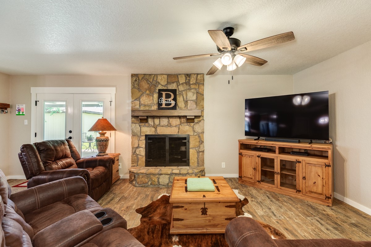 1412 Buchta Road Property Photo 25