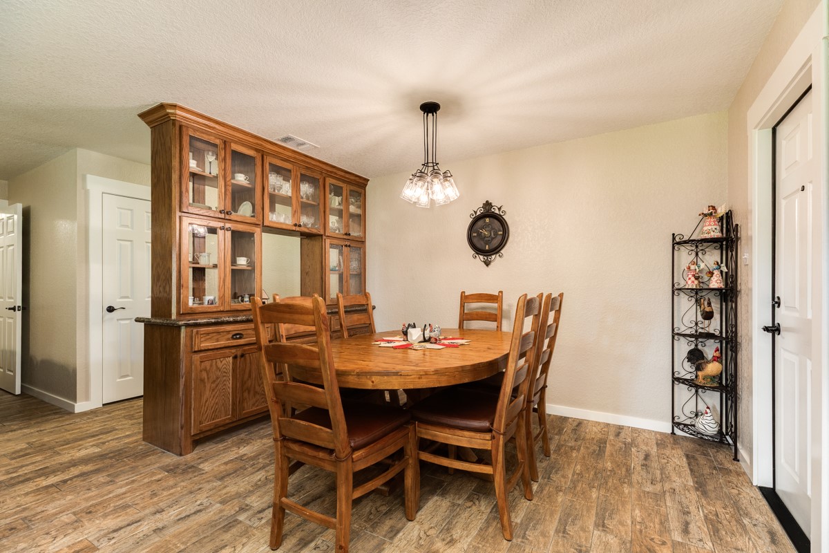 1412 Buchta Road Property Photo 27