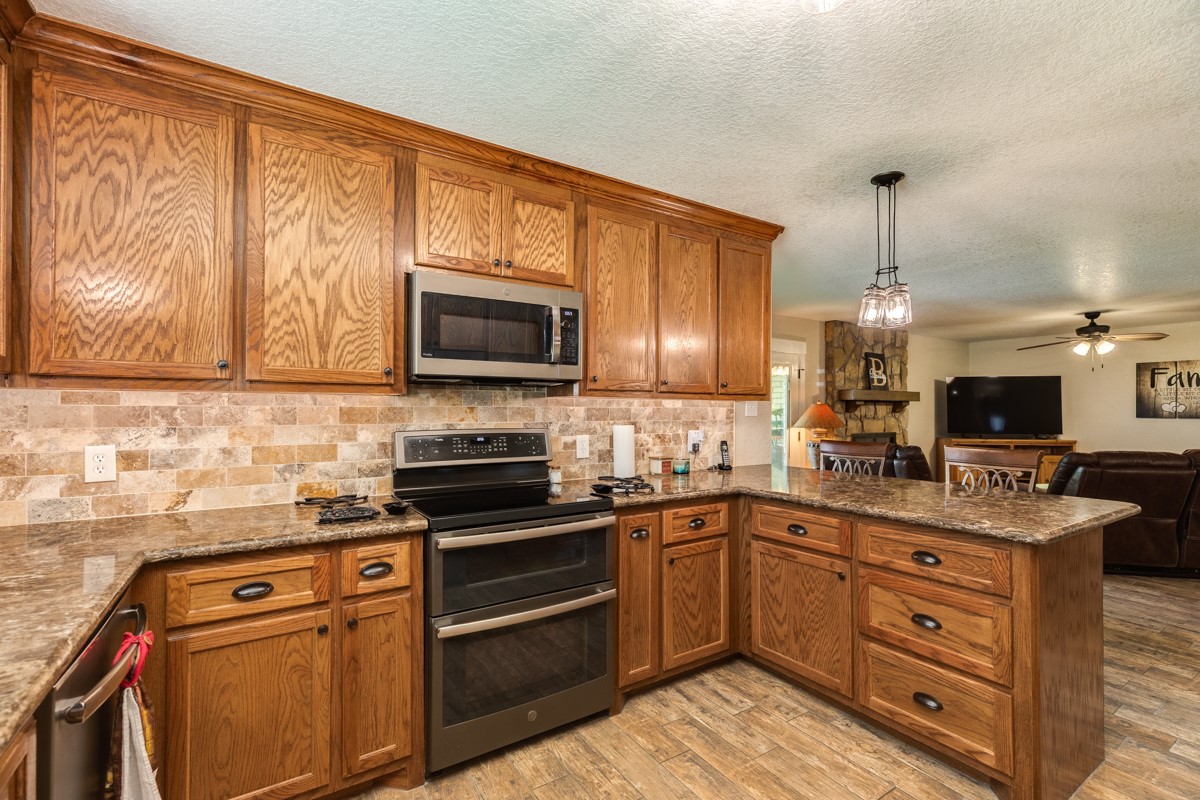 1412 Buchta Road Property Photo 31