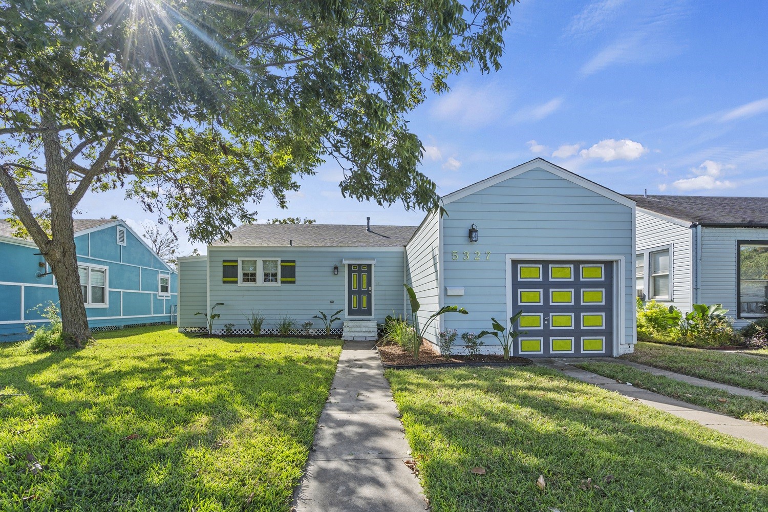 5327 Borden Avenue Property Photo 1