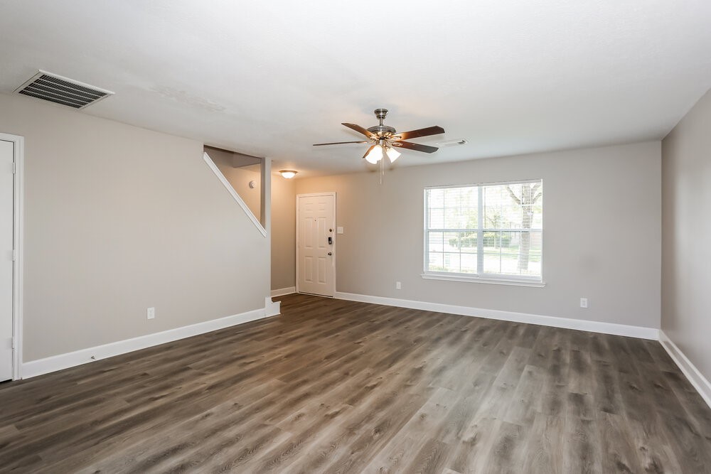 5415 Espuela Lane Property Photo 4