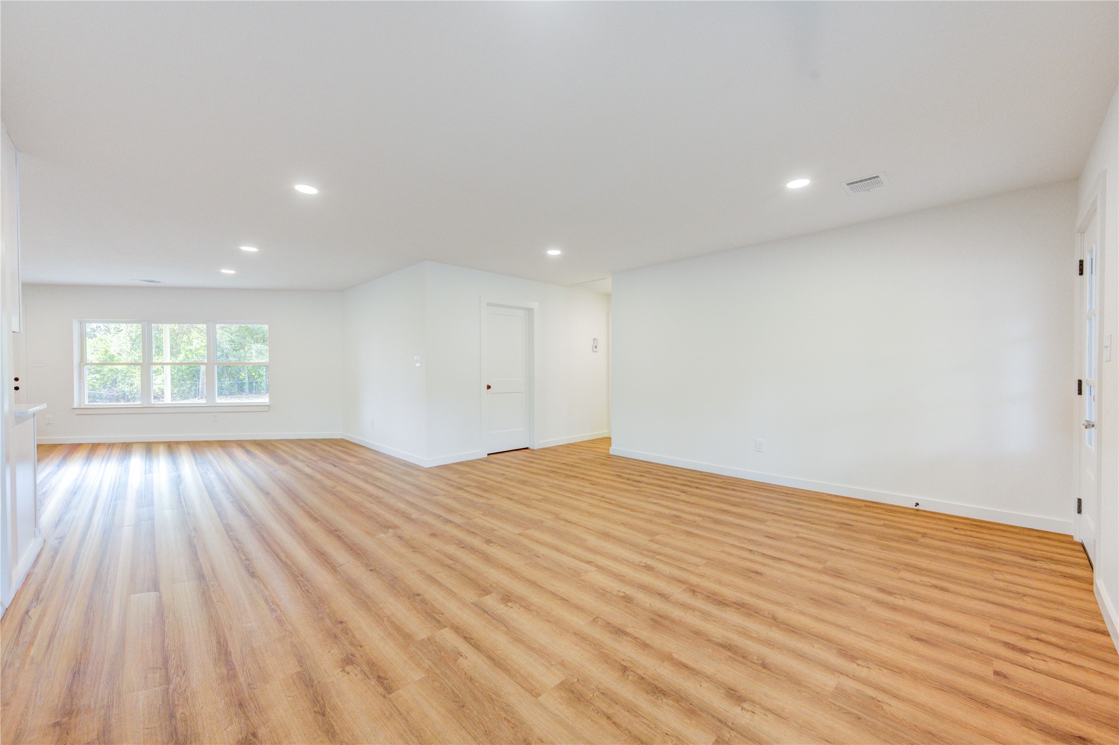 713 S Holland Street Property Photo 15