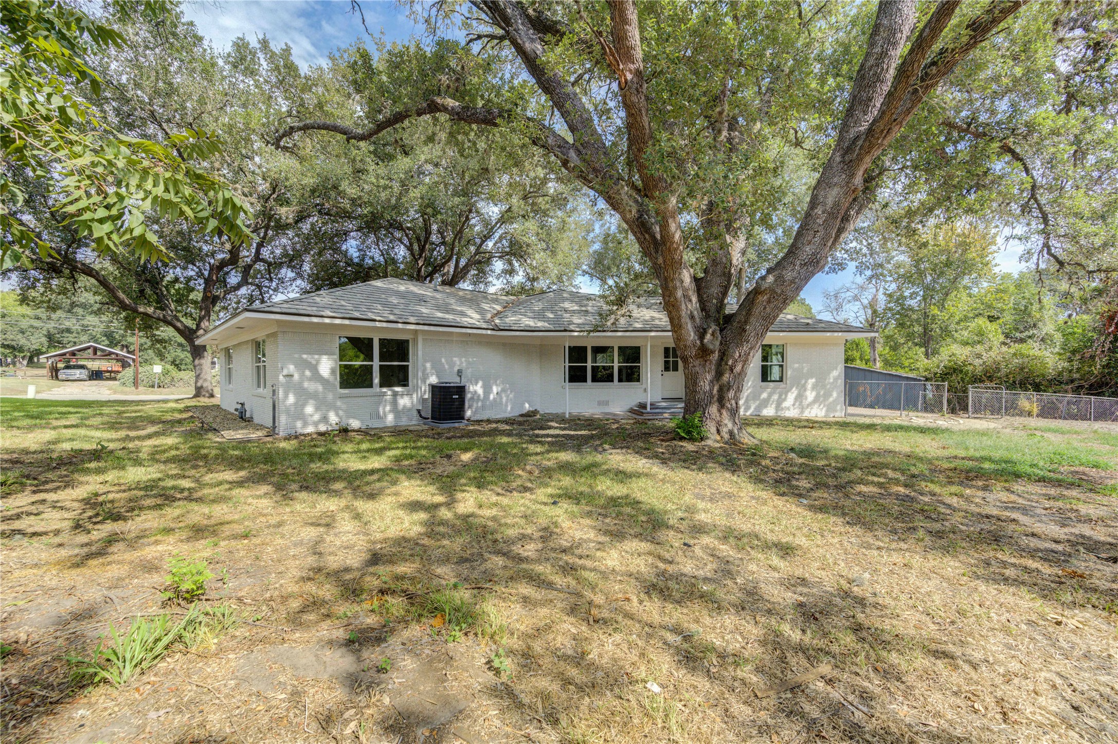 713 S Holland Street Property Photo 30