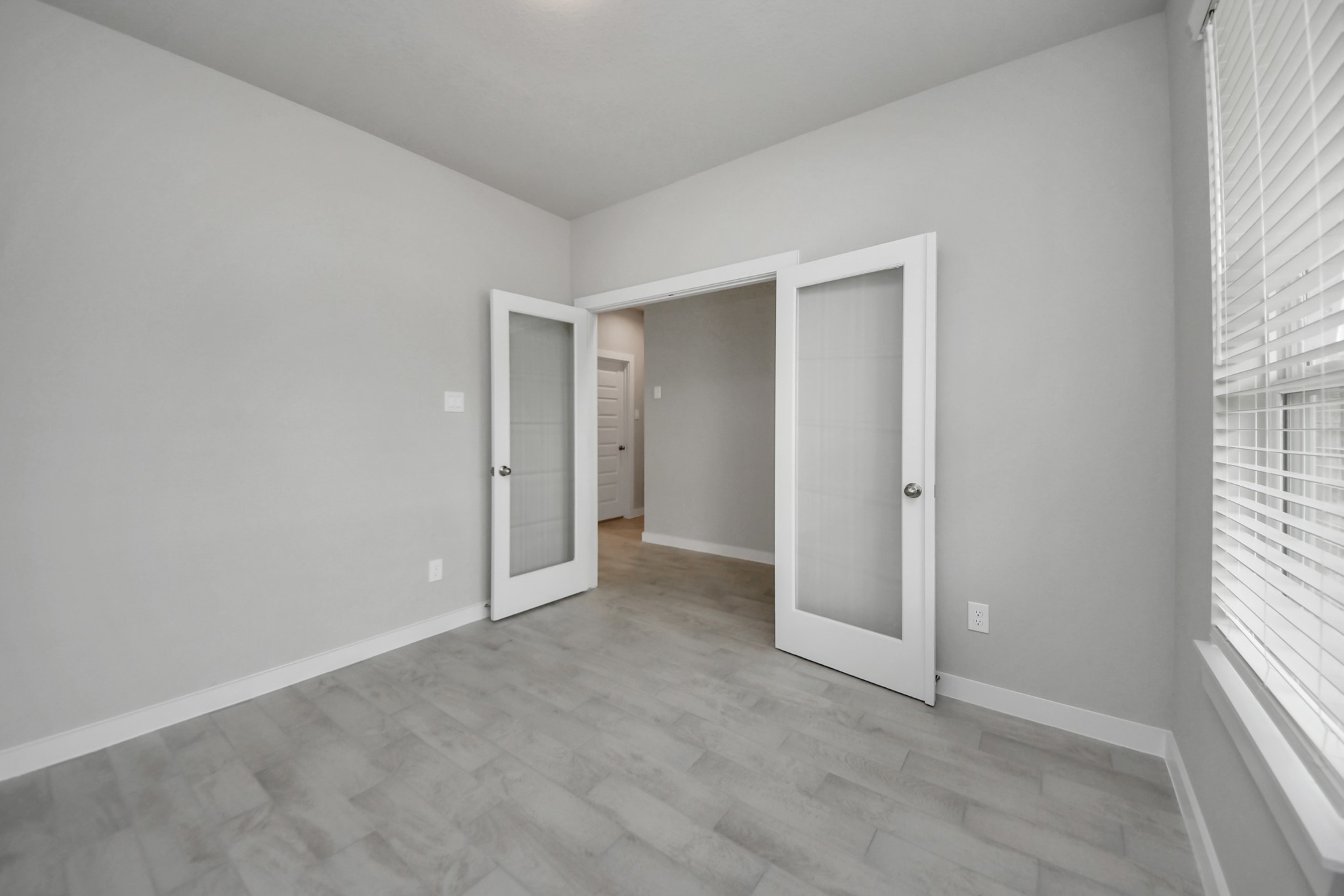 15802 Walnut Leaf Lane Property Photo 6