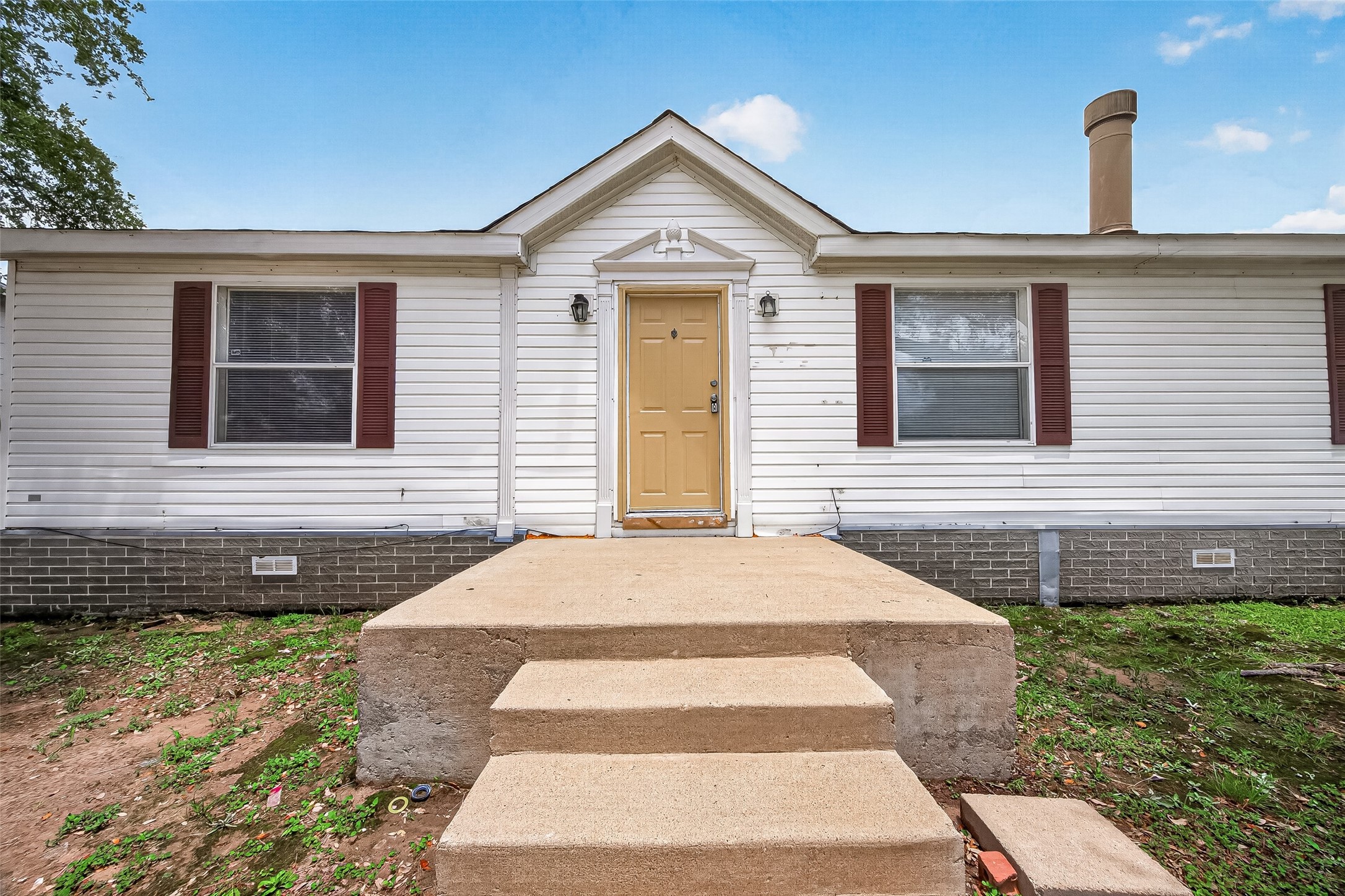 20306 Mountaindale Drive Property Photo 1