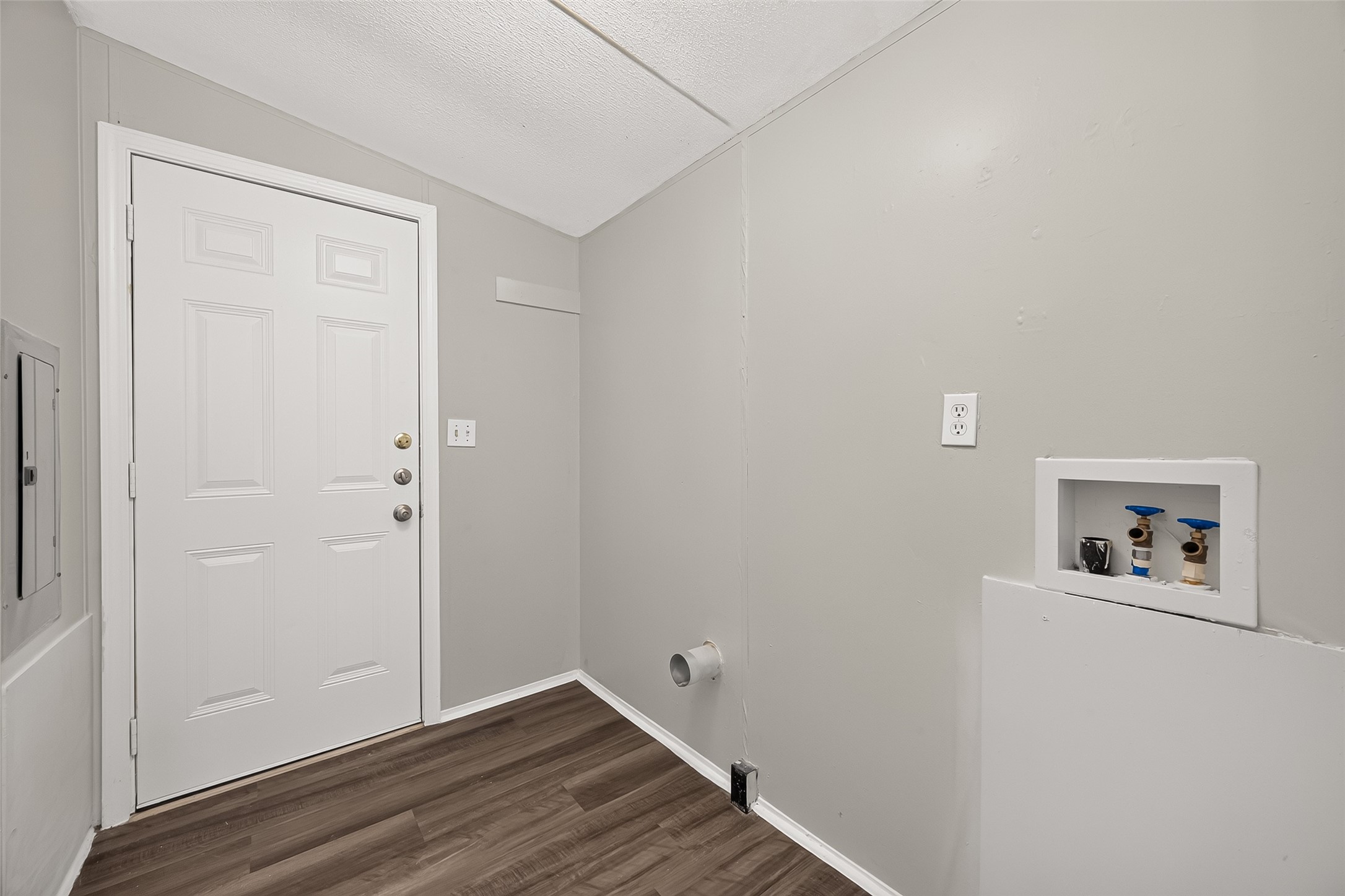 20306 Mountaindale Drive Property Photo 22