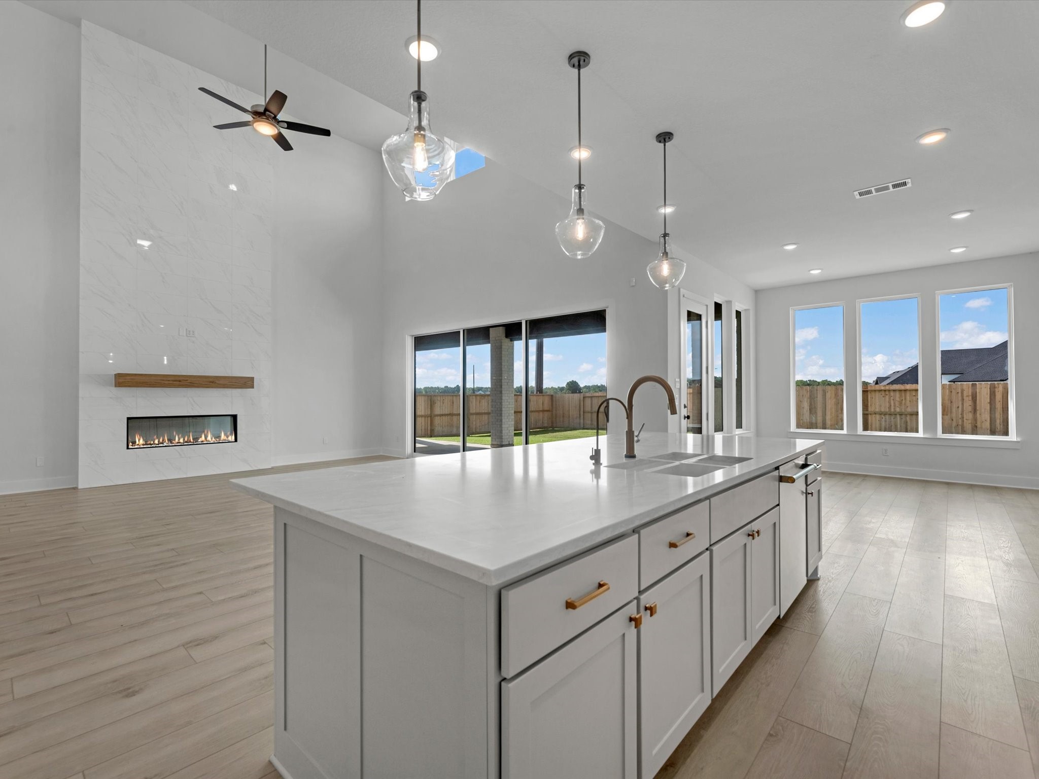 11938 Golden Cove Property Photo 4