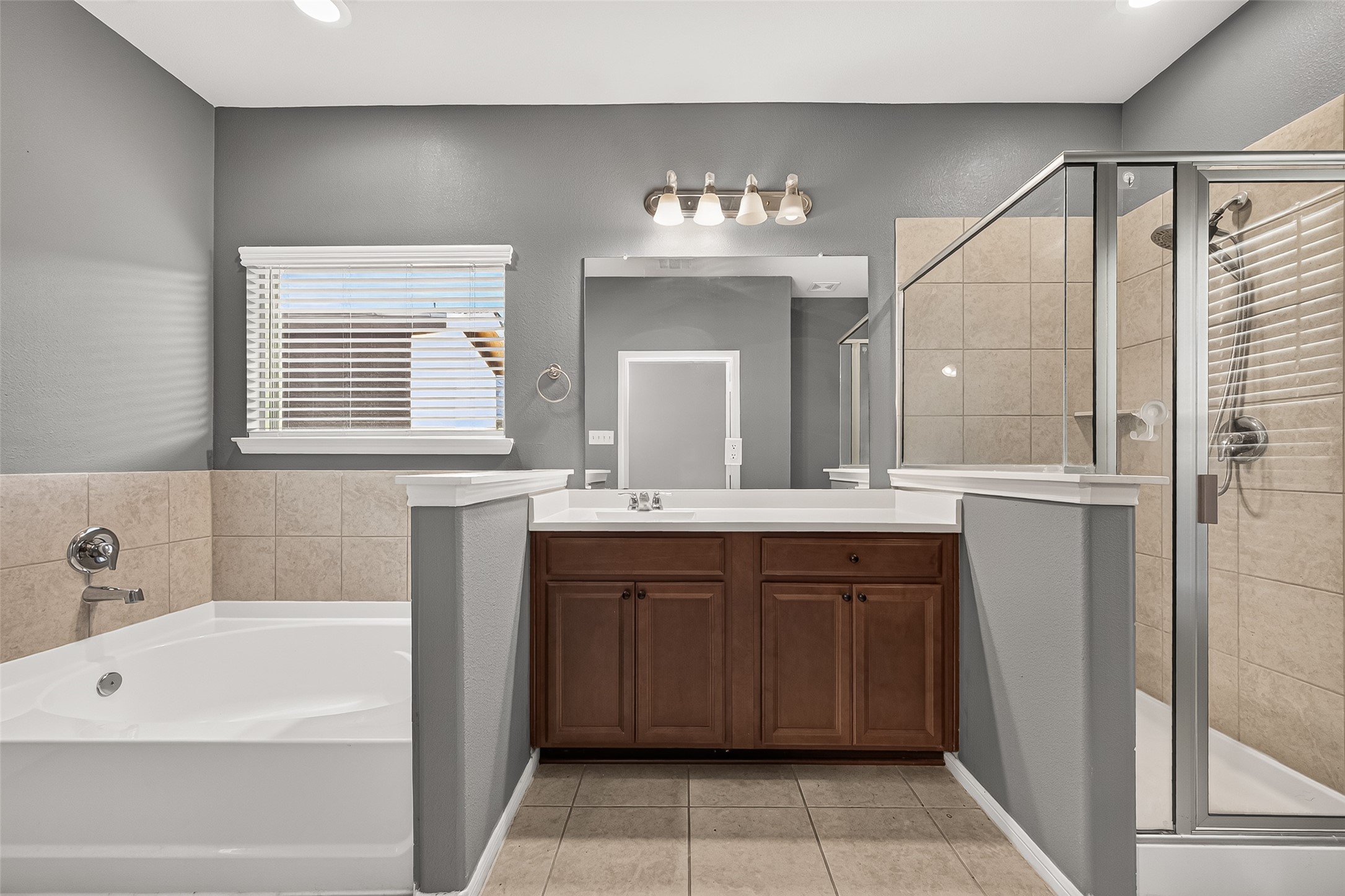 6528 Castle Loch Court Property Photo 25