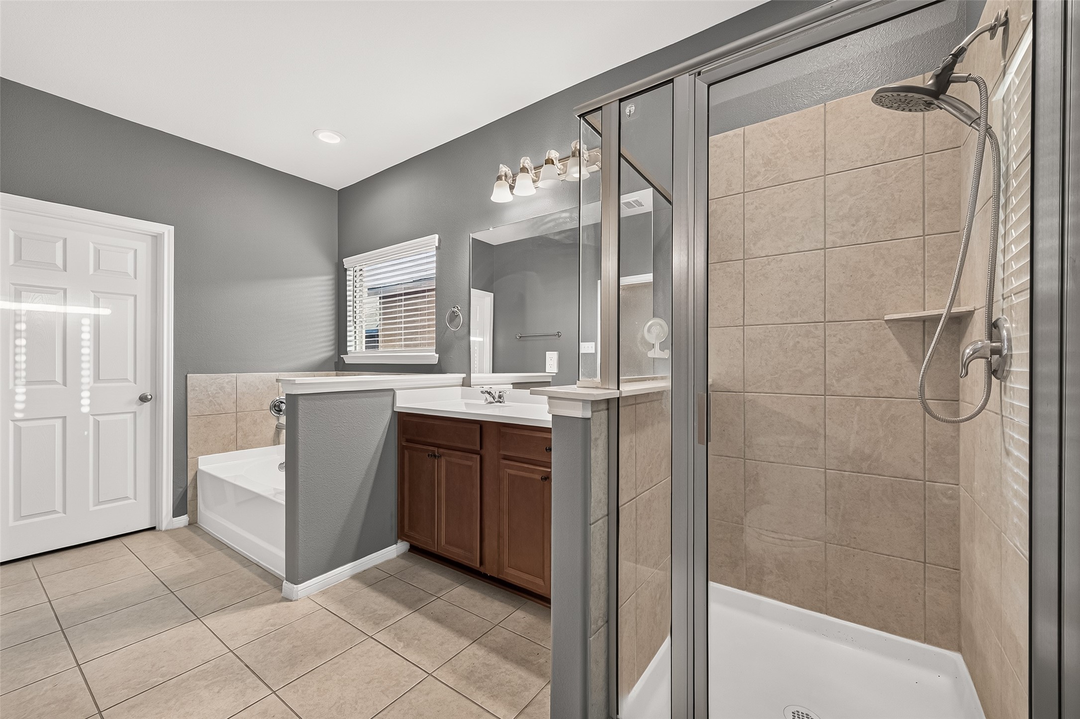 6528 Castle Loch Court Property Photo 29