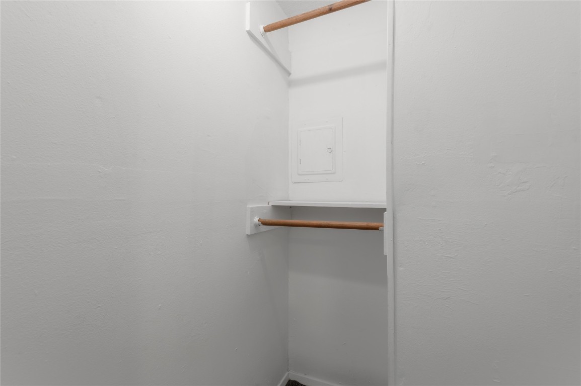 700 Gray Street 2 Property Photo 15