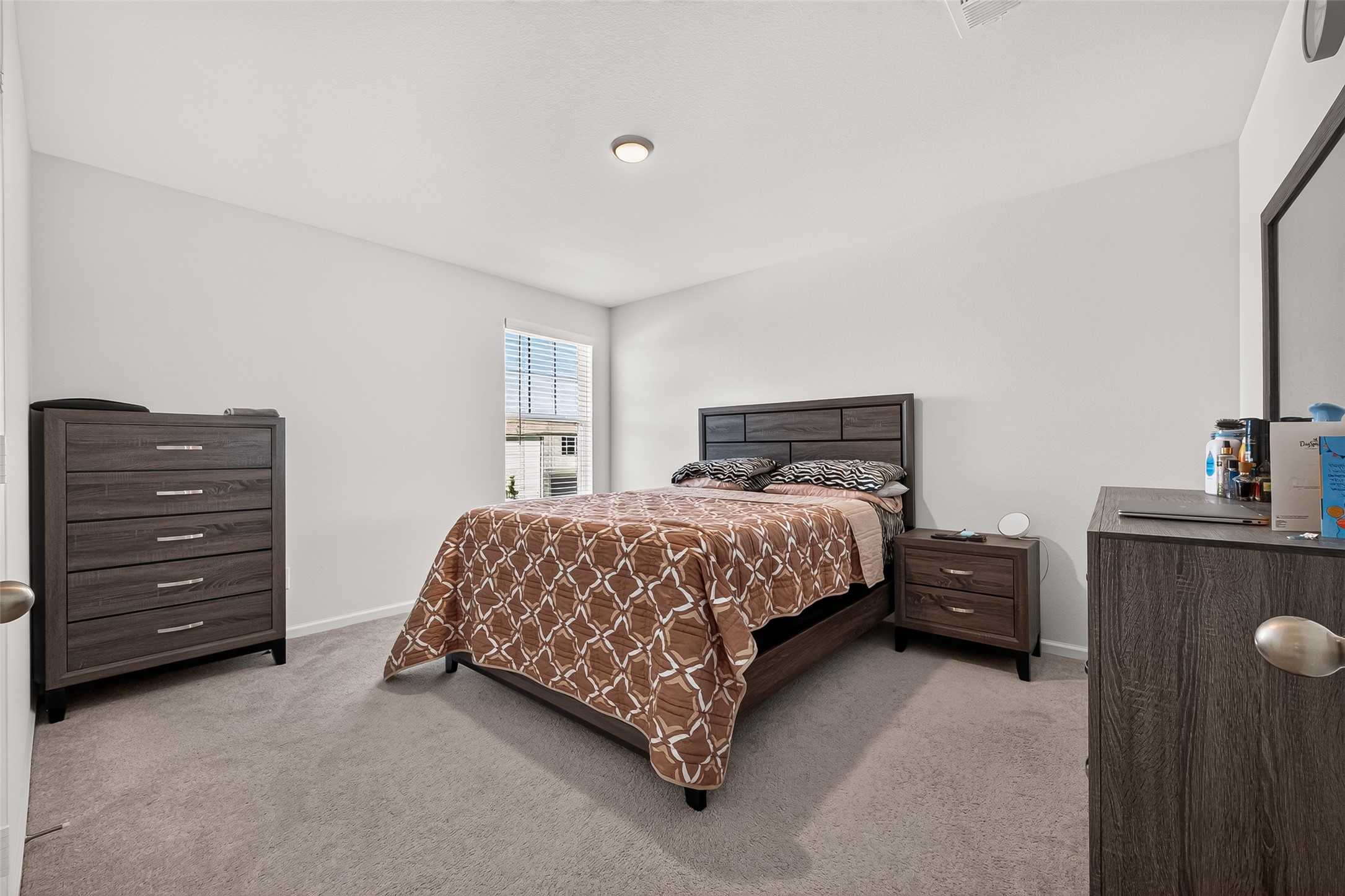 8638 Vacek Crossing Way Property Photo 9