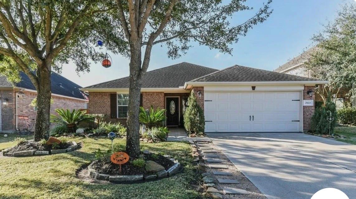 25223 Kelton Hills Lane Property Photo 1