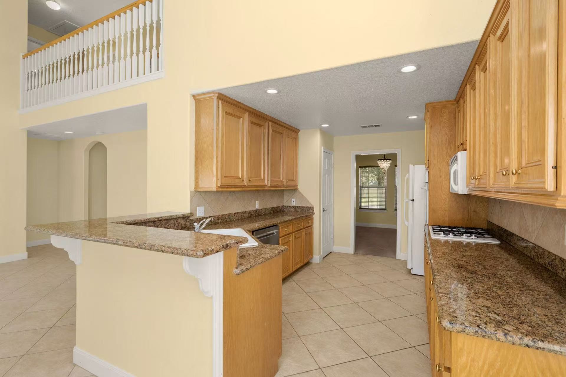 3212 Glastonbury Drive Property Photo 9
